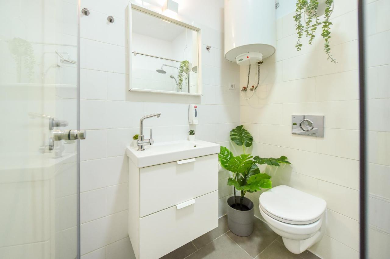 Classy Comfort - Chic Studio On Regina Elisabeta Bükreş Dış mekan fotoğraf